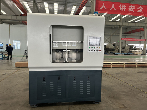 Experience superior polishing results for your optical components with our specialized machine